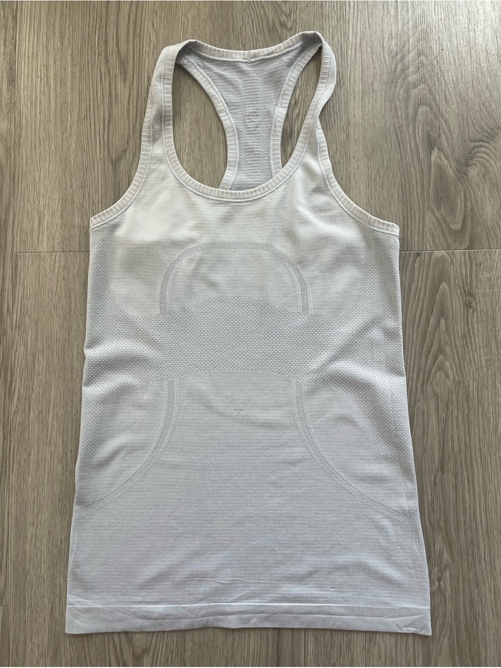Lululemon swiftly tech racerback tank top 
Size 4